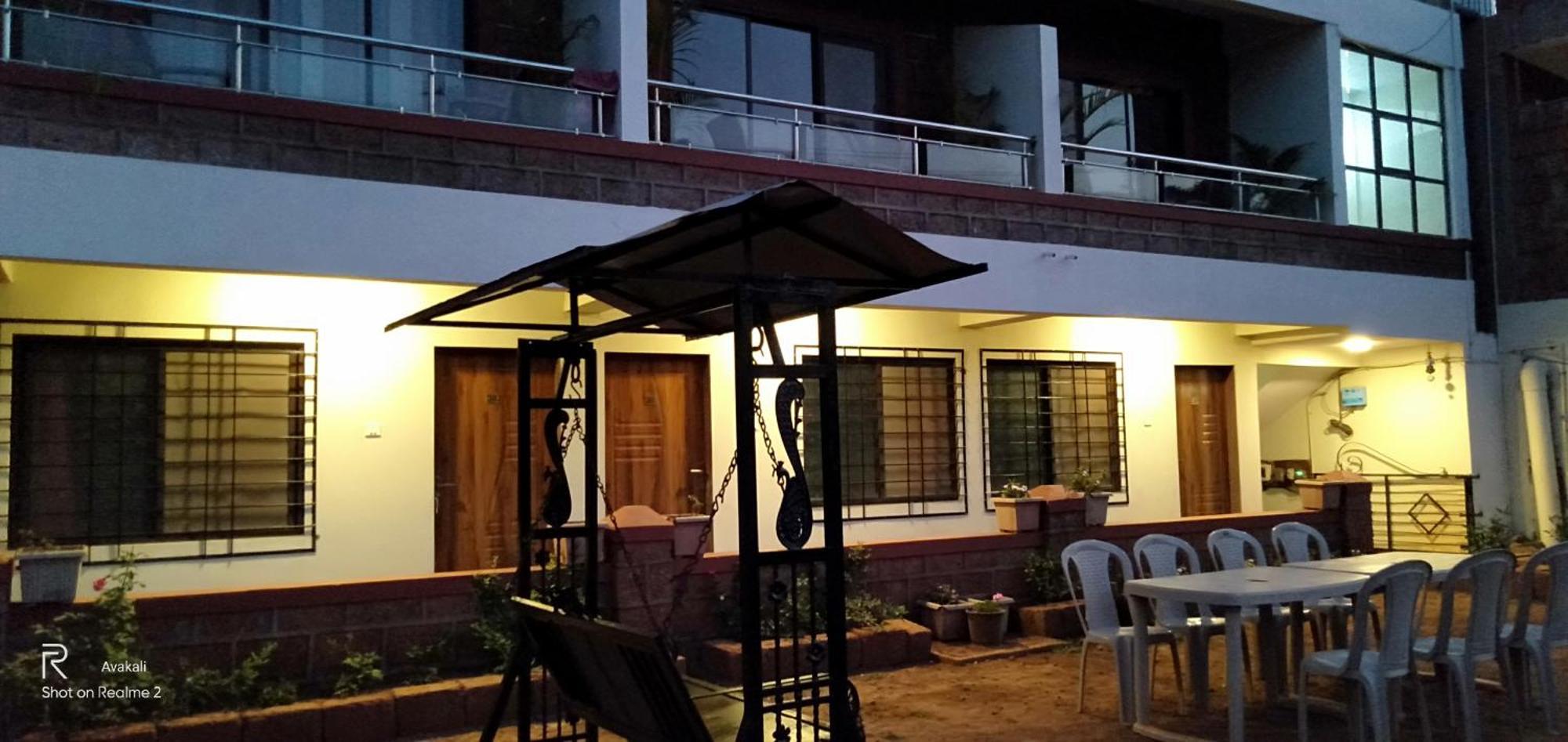 Stay Classy Mahābaleshwar Buitenkant foto